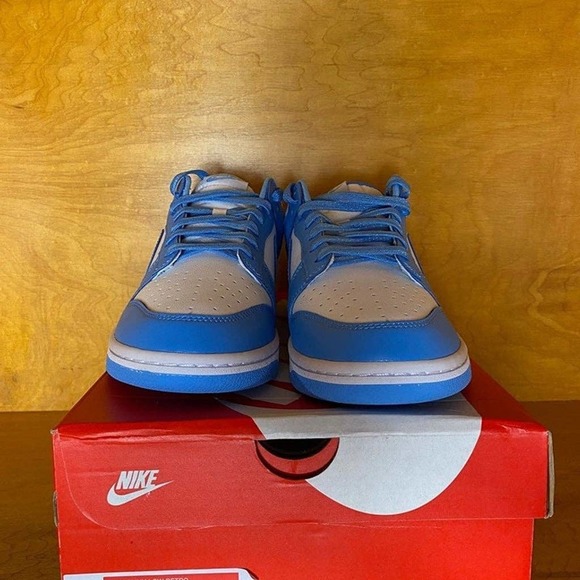 Nike Dunk Low UNC Size 9.5 - Picture 2 of 7